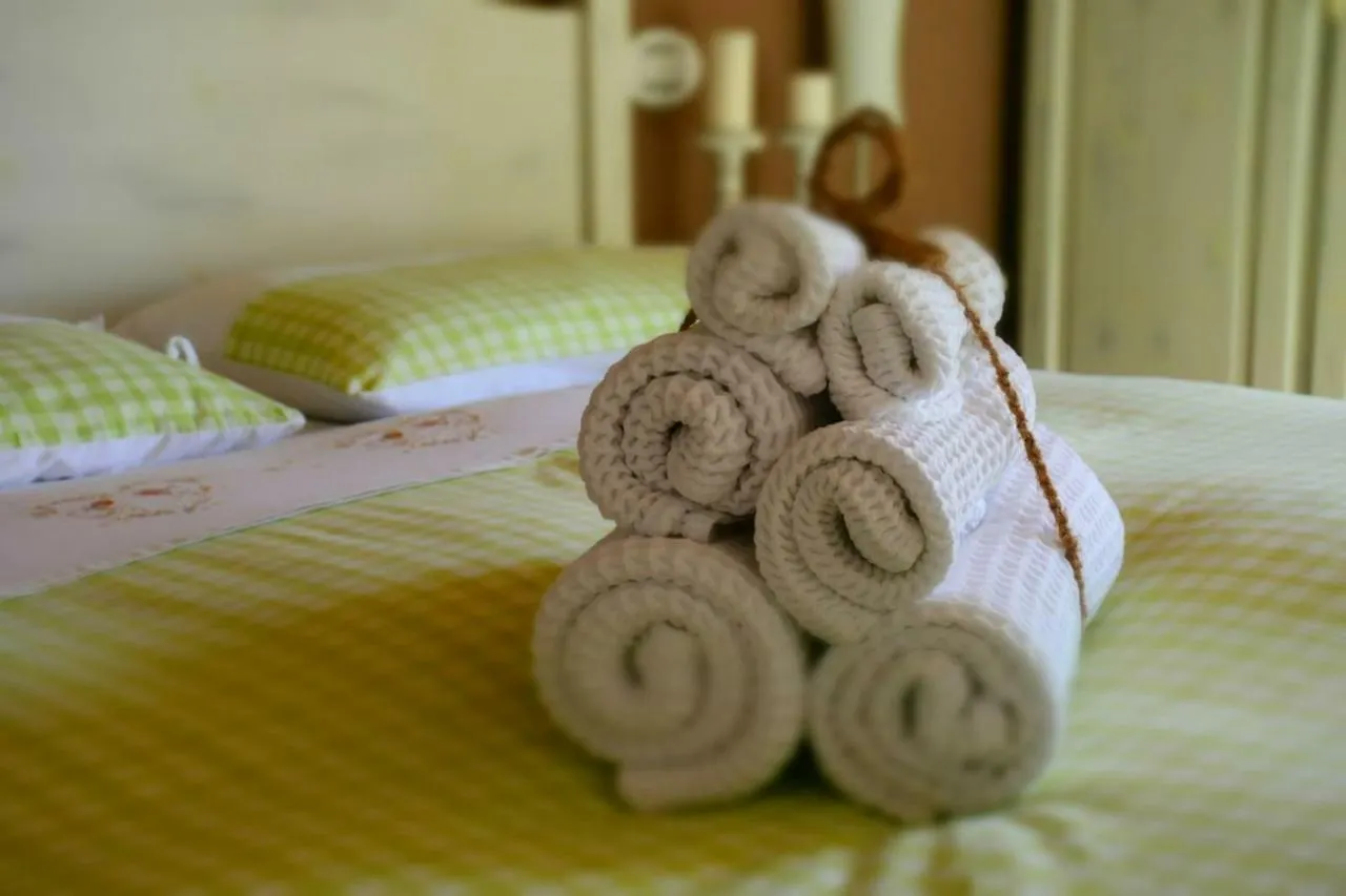 B&B Big Sur Gardone Riviera Bed & Breakfast